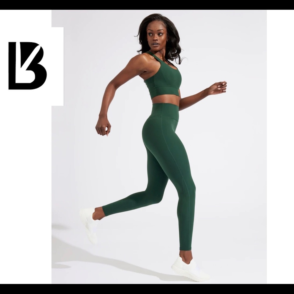 BuffBunny NWOT Green Highwaisted leggings size medium